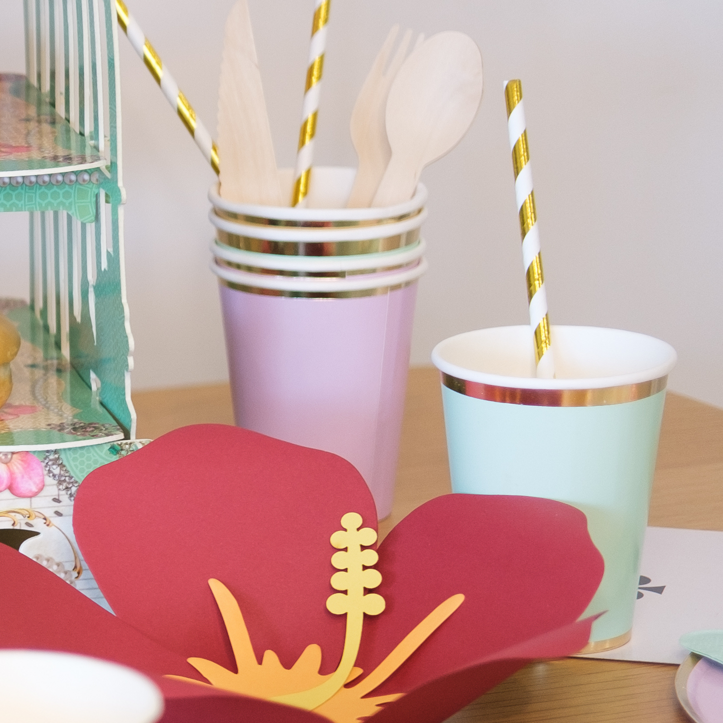 Green Paper Cups (Set of 8)