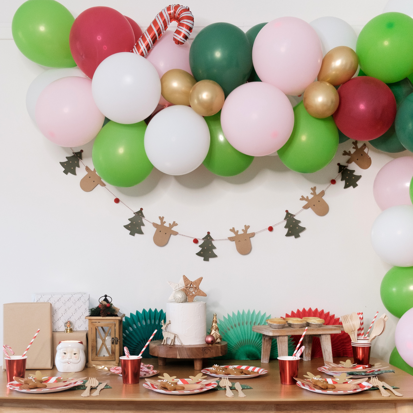 Jolly Christmas Party Box