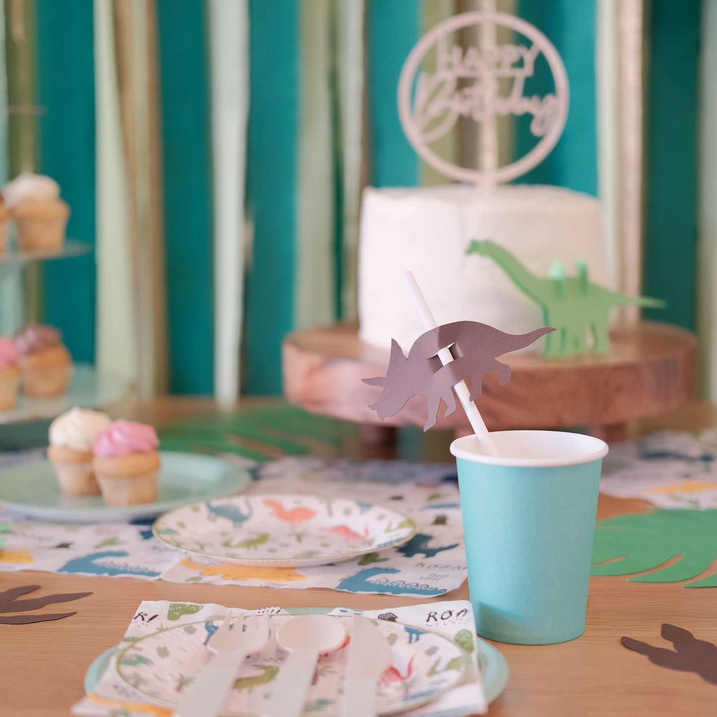 Rawr Dinosaur Box | Party In A Box | Bowtique Decor | Rawr dinosaur box contain themed party essentials for 8 guests.