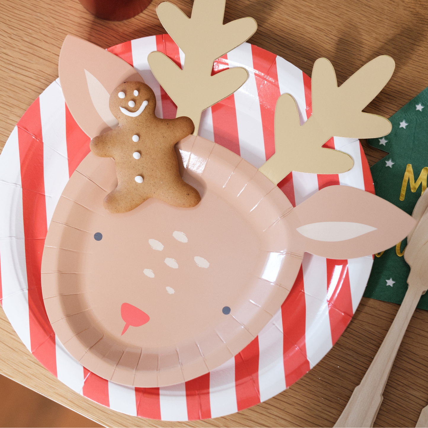 Reindeer-Shaped Paper Plates (Set of 10)