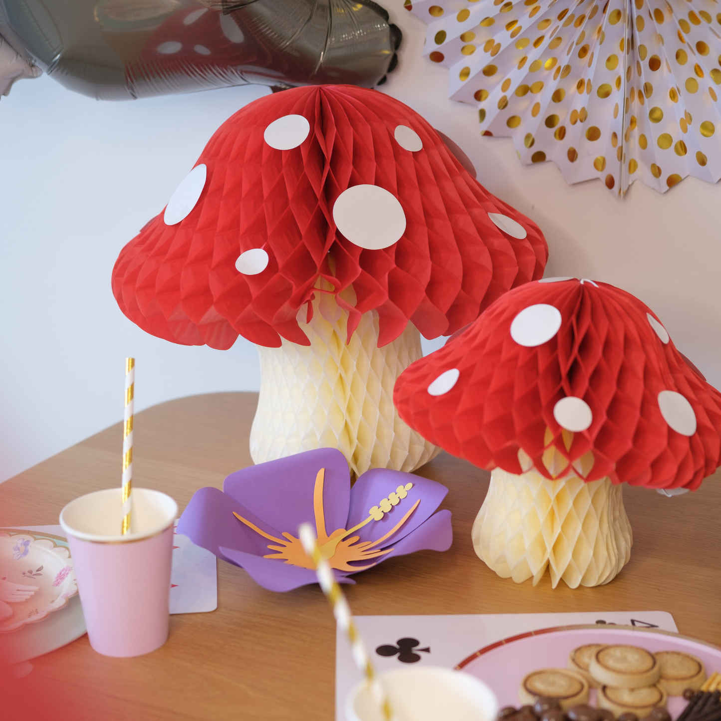 Mushroom Honeycomb Table Decoration