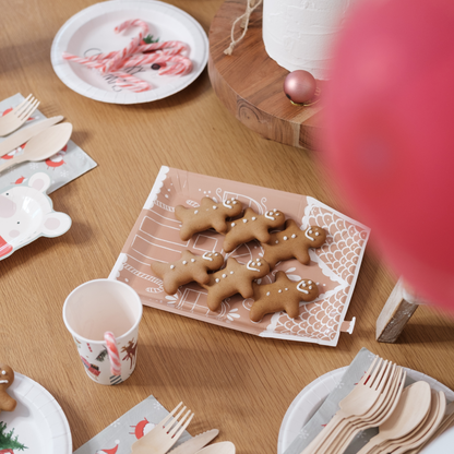 Gingerbread House-Shaped Paper Plates｜Bowtique Decor